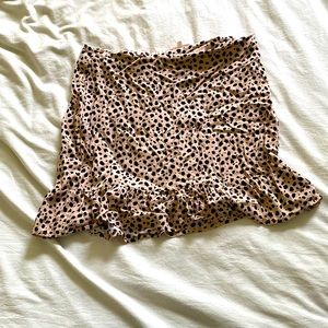Light leopard print mini skirt with ruffles on bottom